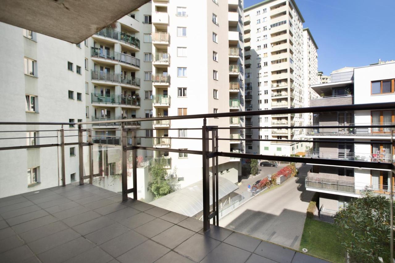 2 Bedrooms Bukowinska P&O Serviced Apartments Varsovia Exterior foto